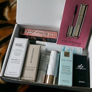 10 makeup + skincare minis